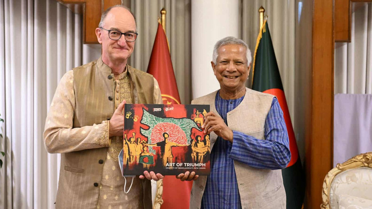 প্রধান উপদেষ্টার সঙ্গে বিদায়ী জার্মান রাষ্ট্রদূতের সাক্ষাৎ প্রধান উপদেষ্টার সঙ্গে বিদায়ী জার্মান রাষ্ট্রদূতের সাক্ষাৎ