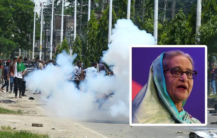 কল রেকর্ড ফাঁস: আন্দোলনকারীদের লক্ষ্য করে গুলির নির্দেশ দিয়েছিলেন শেখ হাসিনা — বিবিসি আই-এর প্রতিবেদন কল রেকর্ড ফাঁস: আন্দোলনকারীদের লক্ষ্য করে গুলির নির্দেশ দিয়েছিলেন শেখ হাসিনা — বিবিসি আই-এর প্রতিবেদন
