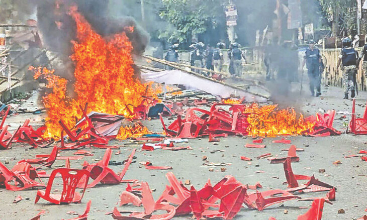 গোপালগঞ্জে উত্তপ্ত পরিস্থিতি, জারি রয়েছে ২২ ঘণ্টার কারফিউ গোপালগঞ্জে উত্তপ্ত পরিস্থিতি, জারি রয়েছে ২২ ঘণ্টার কারফিউ